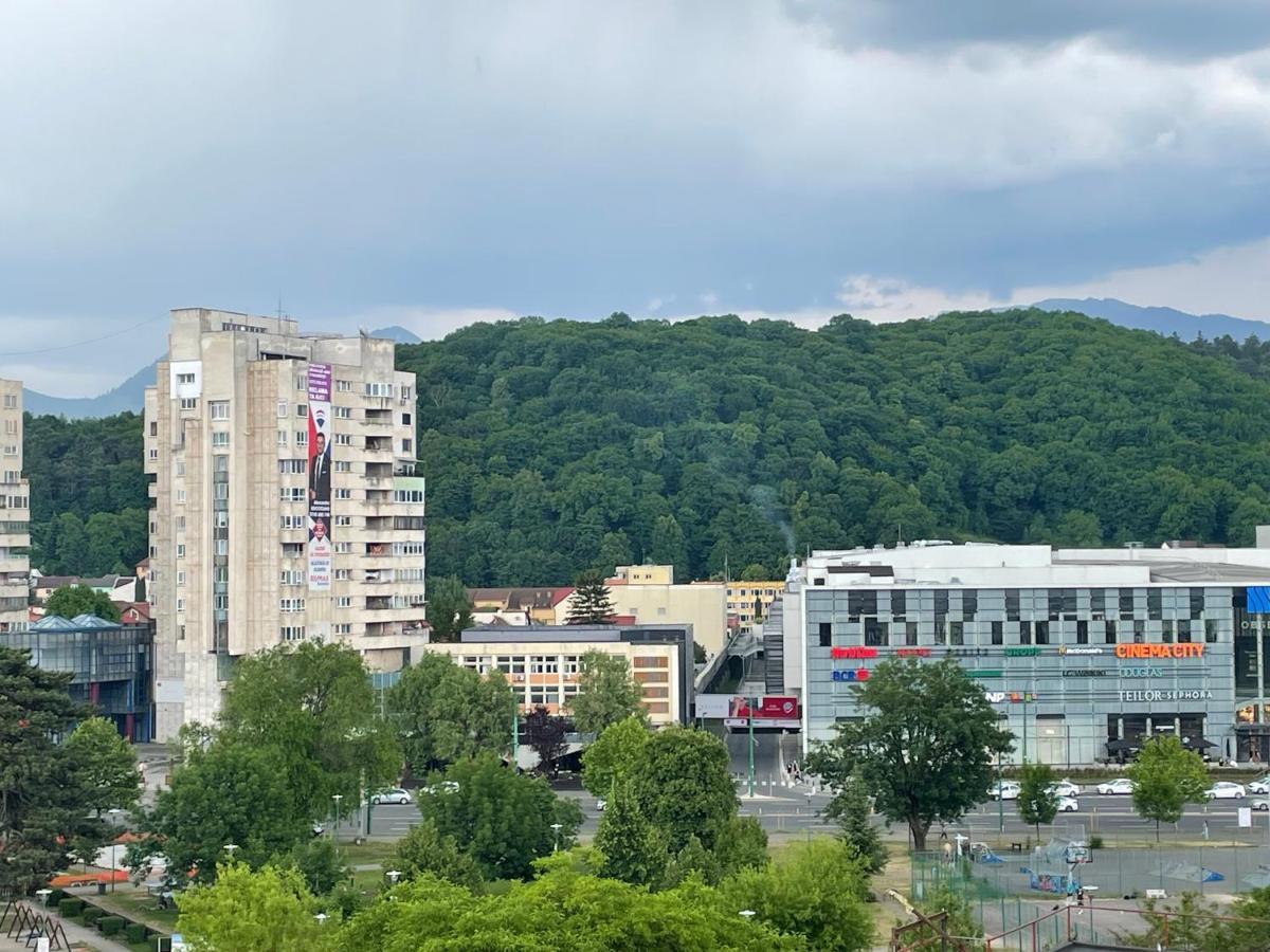 Premium Central Apartment Braşov Esterno foto